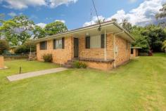  2/243 Bacon Street Grafton NSW 2460 • 	 2 carpeted Bedrooms with ceiling fans and built ins • 	 Lounge, original Kitchen with electric stove • 	 New air conditioner will be installed • 	 Bathroom has shower, toilet and vanity • 	 External shared laundry • 	 Electric HWS • 	 Shared Carports at back of units • 	 No Pets • 	 We accept Form 1 Applications. * STEPS FOR A SUCCESSFUL APPLICATION: 1. View the advertisement for the property thoroughly 2. Drive by the property and ensure that you are happy with the location and look of the property 3. Apply using the online applications 4. Successful applications will be contacted to inspect the property.. 