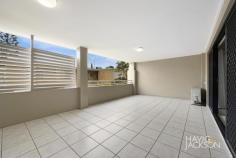  5/550 Sandgate Rd Clayfield QLD 4011 $350,000 Boasting the best position in the complex, this modern top floor 2 bedroom, 2 bathroom and double garage unit has a generous open plan living/dining flowing out to an enormous private north-facing covered terrace. This terrace/balcony is the perfect spot for entertaining friends and family. Other features include: – Modern kitchen with granite bench tops – Split air conditioning – Intercom – Double car garage with laundry and extra storage space Easy access to CBD and Brisbane Airport from bus links and Albion train station is only a ten minute stroll. You are walking distance to a Sushi train, King of Cakes, Burrito Bar, BWS and a convenience store at Oriel Place or wander down to My Mistress café for your morning coffee. Everything you need is within walking distance. Do not hesitate to contact the exclusive listing agents should you have any further questions or like to arrange an inspection. 