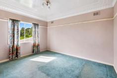  2 Power House Lane (aka 4 Whitton Street) Katoomba NSW 2780 $450,000 - $495,000 This original Mountain cottage is in an elevated position and in close proximity to Katoomba township and all local amenities. Features include: • 	 2 large bedrooms and 1 bathroom • 	 Modern kitchen and adjoining dining room • 	 High ceilings and original cornice work • 	 Wooden floorboards underneath current carpet • 	 Under house storage area and garden sheds • 	 Walk to town and transport • 	 Established block of approximately 896m2 • 	 Light Industrial zoning options • 	 Excellent opportunity to purchase an entry level priced home in the Upper Mountains that has plenty of potential for updating and renovation in the future. 