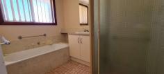  10 Meiklejohn Carnarvon WA 6701 $299,000 Spacious three bedroom, two bathroom brick veneer home, fully air conditioned, built in robes, ceiling fans. Formal lounge, dining and seperate family room. Outdoors there's a patio, single car garage, carport and garden shed. 800m2 approx lot area. 