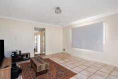  55 Addis St Lamington WA 6430 $458,000 If you’ve spent the last few months searching for that special home in this sought-after suburb and not been successful, then look no further! This massive character 1930’s Goldfields home is ready and waiting for you to leave your mark! This home has 5 generous size bedrooms, an updated kitchen & bathroom. Evaporative air conditioning, lots of space and is situated on a corner block with a stunning below ground pool and a powered shed. Situated in Lamington, you are close to everything you need, Schools, Shops, Medical Centers and Public Transport. – 5 Bedrooms – 2 Bathrooms – Spacious living areas – Natural gas connected – Sparkling below ground pool – Powered shed with side access – 1012m2 block 