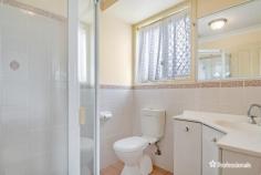  1/20 Vera Street Ballina NSW 2478 $800,000 - $850,000 This neat and tidy three-bedroom duplex villa is the perfect choice for those looking to downsize, first home buyers and investors alike. Just 150m from your doorstep is North Creek Canal, so make sure you've got your fishing rod and kayak handy. The well-maintained villa features two private courtyards where you can entertain family and friends, or just take a moment to relax. There is a large main bedroom with an ensuite and two more bedrooms with built-in robes and ceiling fans. • Air-conditioned, light-filled living/dining area • Solar panels to save on your electricity bill • Spacious kitchen with ample storage • Covered outdoor entertaining area • Peaceful location close to parkland, Ballina Fair, TAFE, community garden and markets. 