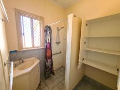  7 Orr Street Carnarvon WA 6701 $175,000 Three bedroom, one bathroom fibro home on Orr Street. Air-conditioning lounge and bedroom, new carpet in bedrooms, large back yard, fully lined games room in shed. Concrete driveway, carport, neat gardens, solar hotwater system. 