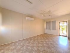  7 Orr Street Carnarvon WA 6701 $175,000 Three bedroom, one bathroom fibro home on Orr Street. Air-conditioning lounge and bedroom, new carpet in bedrooms, large back yard, fully lined games room in shed. Concrete driveway, carport, neat gardens, solar hotwater system. 