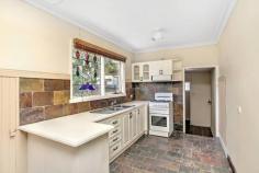  8 Freemans Rd Altona North VIC 3025 $1,000,000-$1,100,000 The sky is the limit when it comes to complementing this family home on a large allotment of 701sqm of land. This double storey, four-bedroom design with many original features can inspire unlimited ideas for renovation, new home construction or potential for townhouse development (STCA). A generous lounge and separate kitchen and meals area reflect the property’s traditional profile. Well located in Altona North and proximate to Altona Gate Shopping Centre, the Westgate Freeway, public transport and recreational areas including Crofts Reserve, this ideal location is the perfect opportunity for the astute buyer with a keen eye to start their new homeowners journey in 2022. 