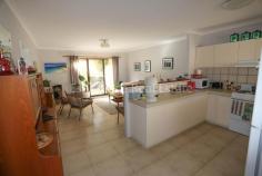  14/76 The Esplanad Esperance WA 6450 $320,000 This ground floor strata unit in the secure Seaview Villa complex, offers open plan, tiled living with rev cycle aircon. 3 bedrooms, all with robes and private, fully enclosed yard. Single carport and garden shed. Leisurely walk to revitalised foreshore precinct and across the road from popular swimming beaches. 