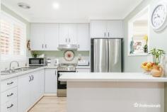  5/140 Links Avenue East Ballina NSW 2478 This freestanding villa is positioned at the rear of a small complex with easy access to Ballina’s pristine golf course. Immaculately presented, it offers you peace & quiet, privacy and a relaxed lifestyle amidst tranquil surroundings whilst being handy to East Ballina shops and beaches. Low maintenance with easy-care gardens, there is nothing more to do making this the perfect home for downsizers and first home buyers with a busy lifestyle. – Spacious air-conditioned lounge and dining area – Rear veranda overlooks the picturesque garden – Two generous bedrooms both with large built-ins – Private access to bathroom from both bedrooms – Well equipped kitchen has plenty of cupboard space – Single garage with automatic door and internal access – Golfing enthusiasts will enjoy the ease of access to the course – Handy to East Ballina shops, schools and beaches – Strata fees $875 pq – council rates $600 pq. 