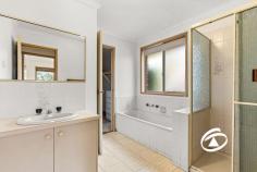  Unit 1/6 Eaton Pl Narre Warren VIC 3805 $485,000 - $530,000 Perfectly positioned only moments from Fountain Gate Shopping Centre, Bus, Rail and easy access to Monash Freeway. Beautifully presented 2 bedroom unit in block of two showcasing spacious light filled living areas huge kitchen with generous storage and bench space. Main bedroom with walk in robe and bathroom access, bedroom 2 with robes, gas heating, air conditioner, single lock up garage and superb north facing court yard garden. An excellent opportunity for First home buyers, downsizers or investors alike. Inspect with confidence. 