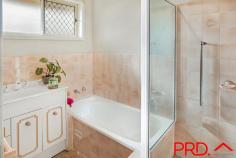  2/71 Crown Street Tamworth NSW 2340 Perfectly presented 2 bedroom unit in West Tamworth. Close to shops, the CBD and schools this home screams location location location. 2 spacious bedrooms, the master complete with built in wardrobes, reverse cycle air conditioner and ceiling fan. Open plan kitchen, living and dining area. Single carport with internal access, ample storage throughout and courtyard making this the perfect low maintenance home for the first home buyer or the savvy investor looking to expand their portfolio. 