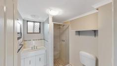  1/18 Undoolya Road East Side NT 870 $199,000 Situated on the ground floor, this one-bedroom unit offers an amazing opportunity as an investment or first-time buy! Main features include: – open plan kitchen and living area – modern kitchen with built-in robes – good sized bedroom – split system air-conditioning – ceiling fans – allocated parking Well located, within walking distance to town, and close to amenities, this could be the one you have been waiting for. Don’t miss out on this great opportunity, book your viewing inspection today! 