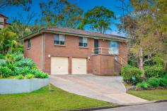  40 Raiss Close Lemon Tree Passage NSW 2319 $550,000 Nestled in a beautiful location in Lemon Tree Passage sits this solid 3 bedroom home. This home has a blank canvas with abundance of potential. Some of the homes features include 3 bedrooms plus second living room, or 4th bedroom, open lounge and dining, solid kitchen with ample cupboard space, good sized bathroom and laundry. The home has a large double lock up garage with internal access, with an additional off road car space . It also features a large back yard ideal for families and pets. The home sits on a 582m2 block and is only approximately 10 minute stroll to the marina. 