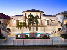 121 Sir Bruce Small Boulevard, Benowa Waters, Qld 4217