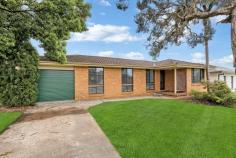  14 Colony Gardens Horsley NSW 2530 $790,000 - $820,000 A 3 bedroom home on a large block presents here at 4 Colony Gardens, Horsley. Quietly tucked away in a quiet cul de sac, this home is ready for a family to move straight in and enjoy or renovate and add their touch. With a large entertainment area and drive thru garage providing rear access to the the large 713sqm block, this is the perfect space for kids and pets to play. Located within walking distance to Children's playgrounds, local shops and public transport and just minutes to Dapto CBD, freeway access and the fantastic Dapto Public School, this is the home you want to bring the kids up in. Featuring • 3 Bedrooms • Spacious living area • Possibility to make 4th bedroom • Cul de sac location • Large undercover entertainment area • Drive thru garage • Fully fenced rear yard • 713 sqm block 