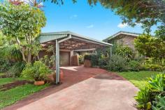  7 Hinkler Crescent Wilsonton QLD 4350 This home is close by to Toowoomba's future leading hospital, schools and major shopping facilities. Being in great proximity of these makes for a great investment home or has great potential for those eager or seasoned renovators! Sitting on 620sqm this home has a great friendly floorplan with lots of potential, offering 3 generous sized bedrooms, all with built in cupboards, Separate family bathroom, multiple living areas and a massive kitchen and several sun rooms to keep warm on those cold mornings. Features include: • 3 Generous Bedrooms all with built ins • Family Bathroom with separate shower and bath • Main Bedroom with ensuite • Several Living areas • Huge Kitchen with breakfast servery, plenty of storage and bench space • Natural Gas heating • Spilt System Air conditioning in Living Area • Double lock up garage with carport • Garden Shed • Fully Fenced 