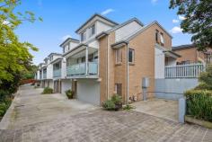  5/21 Gooyong Street Keiraville NSW 2500 $1,190,000 Designed and built on the scale of a family home, this beautiful tri-level townhouse impresses on every front. Fresh and modern throughout with an emphasis on carefree comfort, it features light-filled interiors with sleek hardwood timber floors, a stunning gas-equipped kitchen, full master quarters and north-facing alfresco entertaining. Combining wonderful peace and privacy with all the benefits of a village lifestyle, this quality property rests only a few minutes from the main Uni campus and enjoys prime proximity to shops and cafes, CBD transport links and Keiraville Public School. Features: Sought-after boutique complex of six adjoining Keira Oval Expansive open-plan layout flowing outside in two directions Low-maintenance courtyard with generous all-seasons patio Full bath plus ensuite, excellent storage in all three beds, new paint and carpet throughout 40mm stone breakfast island, guest W/C, huge double garage with storage to rear Easy access to adjoining reserve, local childcare, playground + Botanic Garden 