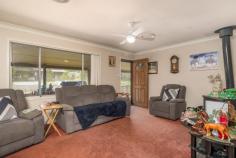  29 Elizabeth St Abermain NSW 2326 $550,000 Three bedrooms, two of which have built in robes. Ducted air conditioning. Generous size lounge room with fireplace. Light filled kitchen and dining room with stainless steel gas cook top and electric oven. Three-way bathroom with double vanity, generous size shower and separate toilet. Double carport connected to a double garage with an external work area. Large front and back timber deck with screened sunroom, potential fourth bedroom with future changes. All based on a 791.7 sqm corner block, close to scenic bush trails and 5 minutes from the Hunter Expressway. 