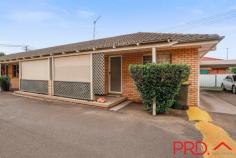  4/4 Anne Street Tamworth NSW 2340 $219,000 A rare offering suited to investor or first home buyer. Situated in South Tamworth, close to schools and shops, you'll find this tidy one bedroom unit. Boasting a generous sized bedroom, complete with a built in wardrobe, reverse cycle split system, one bathroom and a single carport. 