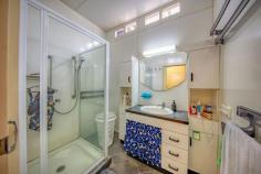  3 Laurie St Goondi Bend QLD 4860 $323,000 When one enters The tranquil atmosphere and seclusion of this lovely home is sure to win your heart. Located on an 809-square-meter plot of land. This beautiful home features French doors and plenty of storage space. The front family room and living room are both very large and comfortable. Built-ins and air conditioning grace each of the three spacious bedrooms. closed in the front patio room for privacy. Extra bathroom and lock-up garage with remote With two large entertaining areas in the front and back of the property, you can have as many parties as you want. Bring your own Jacuzzi as the owner is taking hers There are lots of storage areas, stacks of kitchen space also, The kids can walk to school and the sports fields, and the golf course and PCYC, which has a gym and squash courts, are very close by. There's really nothing left to do but move into this charming home. Be sure to inspect it and see for yourself. $323,000 Neg The price is flexible and a good deal for first-time homebuyers or investors. This is the one to look into if you're in the mid-300s; you might just find a pleasant surprise inside. 