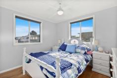  244/19 Judbooley Parade Windang NSW 2528 $390,000 - $429,000 Positioned in the heart of "Oaklands Village" this property is fully renovated with modern and stylish finishes. Including large quality bathroom Full size kitchen with appliances Covered carport space Renovated inside and out 