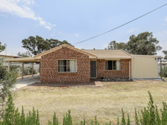  7 Gordon Court Warwick QLD 4370 $420,000 What a lovely offering to our local market I have for you here! Sitting on a generous 1616 sqm allotment with water views across to a lake and a lovely private backyard. This property is extremely tidy and has such a nice feel about it! Features include: • 	 Brick and tile home • 	 NEW floor coverings and window coverings • 	 2 x bedrooms with built ins • 	 Open plan living area with wood heater • 	 NEW kitchen with dishwasher and electric appliances • 	 Renovated bathroom • 	 Separate toilet • 	 Internal laundry • 	 Bbq/patio area • 	 Single carport off the side of the house • 	 High clearance carport • 	 Workshop • 	 Colorbond fencing on 3 x sides The property would be ideal for those seeking a base to call home while travelling. Lock the doors and hit the road knowing you have a low maintenance place to come home to! For more information or to arrange a private inspection, please call on Tiffany 0447 301 913 