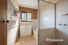 14/2 McKibbin Court Wodonga VIC 3690 $379,000 Situated in a convenient location, only 10 minutes’ walk from Wodonga’s CBD and within close proximity of schools, sporting grounds and hospitality venues, 14/2 Mckibbin Court offers the perfect opportunity for those looking to invest, downsize or purchase their first home. Set in a quiet court location, this property offers an abundance of features including three queen sized bedrooms all with built in robes and ceiling fans, a large open plan lounge / kitchen area with separate meals and gas cooktop, plus a generous sized full family bathroom. Split system heating and cooling as well as a gas furnace ensure your year round comfort. Outside the features continue with the large paved and covered alfresco area – perfect for entertaining, as well as a single lock up garage and side access for secure storage behind gates. 