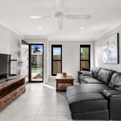  1 / 2B Grey Street South Toowoomba QLD 4350 $430,000 This charming unit offers a perfect blend of comfort and convenience in a sought-after location. Situated in a prime inner city locale with the bonus of no body corp and is sure to impress the savvy investor or smart 1st home buyer. Features: • 2 bedrooms - both with ceiling fans + built ins and ensuite to the master • Modern open plan with air-con • Well equipped kitchen with quality appliances • Stylish bathroom • Fully fenced & private courtyard • Single lock up remote garage • NO body corp • Less than 2.3km to Grand Central This is your opportunity to secure a quality built Unit in an ultra-convenient location! 