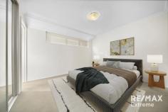  Unit 7/40 Roccella Loop Ashby WA 6065 $500,000 We have just listed this stunning 3-bedroom, 2-bathroom property that is ready to move straight into & enjoy or add to your investment portfolio. Offering a low maintenance, lock & leave lifestyle & conveniently located close by to all local amenities. Features & benefits include: * Entrance hall with shoppers’ access from the garage * Open plan family & meals areas with reverse cycle split system air conditioning * Kitchen with pantry, microwave recess, double fridge recess & stainless-steel appliances including dishwasher * Master bedroom with mirrored sliding door robe & ensuite with shower, vanity & WC * 2 further bedrooms with built in robes * Family bathroom with shower, bath & vanity * Laundry with linen closet * 2nd WC * Alfresco * Low maintenance courtyard * Double, remote garage with door leading to the rear of the property * 207sqm block * Close to The Ashby Village, The Ashby bar & Bistro, schools, parks & transport 