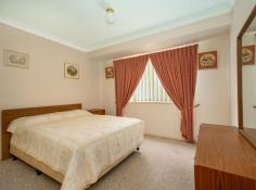  1/1 Zimmerle Street Harristown QLD 4350 $359,000 Located only 2 minutes walk from Westridge Shopping Centre in a quiet street in a small complex of only 3 units, this neat and tidy unit is in a very desirable location and is sure to impress. With 2 double sized bedrooms, good sized kitchen with gas cooktop and oven, reverse cycle air conditioning, security screens to all doors and windows. Complete with your own private patio and fully fenced private courtyard, solar system and low body corporate fees. 