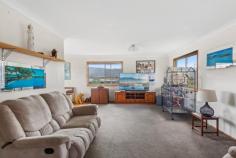  2/14 Avondale Road Dapto NSW 2530 $600,000 - $650,000 This comfortable, single-level home has an invitingly warming charm throughout, enjoying a sunny aspect this property offers a great floor plan and boasts a fantastic opportunity for first home buyers or investors. This home is in comfortable order however makes a prime candidate for a makeover or renovation so you could reap the rewards. Add some value and simply enjoy. 2 generous bedrooms with built in wardrobes Open plan living and dining Neat kitchen overlooking the rear yard Centrally located main bathroom Covered outside entertaining area Single garage with man cave area Solar electricity and security shutters Great sized yard perfect for the kids and pets to play Situated close to transport, schools and freeway access 