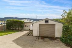  2/14 Avondale Road Dapto NSW 2530 $600,000 - $650,000 This comfortable, single-level home has an invitingly warming charm throughout, enjoying a sunny aspect this property offers a great floor plan and boasts a fantastic opportunity for first home buyers or investors. This home is in comfortable order however makes a prime candidate for a makeover or renovation so you could reap the rewards. Add some value and simply enjoy. 2 generous bedrooms with built in wardrobes Open plan living and dining Neat kitchen overlooking the rear yard Centrally located main bathroom Covered outside entertaining area Single garage with man cave area Solar electricity and security shutters Great sized yard perfect for the kids and pets to play Situated close to transport, schools and freeway access 