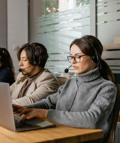  Hosted QuickBooks Enterprise – Improve workflow with cloud-hosted QuickBooks, allowing multiple users to work on the same data simultaneously. 