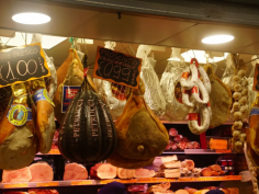  Looking for the best cured meats in Australia? While our organic biltong and beef bars are top-notch, nothing beats a butcher’s selection. Across Sydney, Melbourne, Brisbane, Adelaide, and regional Victoria, local butchers are offering premium, ethically sourced cured meats. From pasture-raised pork salami to house-smoked prosciutto, these artisans deliver unbeatable flavor. Support local, embrace sustainability, and enjoy high-quality, protein-packed snacks today! Read More Here ! 