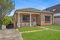  475 Crown Street West Wollongong NSW 2500 $995,000 Located in the heart of Wollongong, this partly renovated, four bedroom home represents bursts with appeal only a few minutes to the city centre. With high ceilings and polished floor boards throughout, this freshly painted residence filled with natural light, a new gas-equipped, dine-in kitchen with stone bench tops and ample storage and a combined main bathroom / laundry. With plenty of scope to add further value, this home promises low-maintenance living with a thoughtfully designed open-plan, a separate lounge room and an elevated rear balcony overlooking the fully fenced leafy backyard. A self-contained downstairs studio or teenager retreat with private access is ready made for multi-generational households or an effortless income stream Four well-appointed bedrooms Downstairs studio/teenage retreat Freshly painted, polished floorboards Close to schools, hospital, CBD 