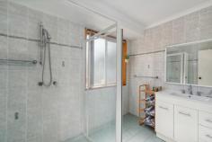  9 Long Place Avondale NSW 2530 $790,000 - $850,000 Nestled in a quiet cul-de-sac, this neat and tidy -bedroom home in Avondale is perfect for families seeking comfort and convenience. Featuring a modernised kitchen with stylish finishes and ample storage, this home offers light-filled living areas and a welcoming atmosphere. With side access to a double garage, there's plenty of room for extra vehicles, a boat, or a trailer. The fully fenced yard provides a safe and spacious area for kids and pets to play, making it an ideal family retreat. Located in a peaceful and friendly neighborhood, this home is ready for you to move in and enjoy. 3 generous bedrooms, 2 with BIW's Living area with space for the whole family Centrally located main bathroom Updated kitchen with adjoining meals area Covered entertaining area Double garage with side access, perfect for all of the toys Situated in a quiet culdesac Moments to the local schools, shops and transport 
