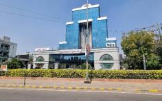  Discover prime commercial space for rent in JMD Regent Square,
Sector 25 MG Road, Gurgaon. Strategically located, this property features
modern amenities, ample parking, and a dynamic business environment—perfect for
both startups and established enterprises. Benefit from seamless connectivity
to major highways and public transport, ensuring convenience for employees and
clients alike. With flexible lease terms and competitive pricing, JMD Regent
Square in Sector 25 is the ideal destination for your growing business. For inquiries,
contact Property4Sure at 8178749372 or 9910902063. Don’t miss out on this
exceptional opportunity! 

 Website: https://www.property4sure.com/haryana/gurgaon/mg-road/jmd-regent-square 