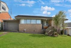  8 Wybalena Avenue Koonawarra NSW 2530 $740,000 to $770,000 This charming three-bedroom home offers a perfect balance of functionality, comfort, and future potential. Whether you're a first-home buyer, downsizer, or investor, this is a great opportunity to secure a property in a desirable location. Features • Light-filled living area • Well-appointed kitchen • Three spacious bedrooms • Easy, single-level design • Secure double tandem lock-up garage • Potential for a granny flat (STCA) • Beautiful lake views Tucked away in a quiet street, this home is ready to move into while still allowing room to add your own touches. Its flexible layout and future development potential make it an excellent choice for buyers looking to invest or create their dream home. 