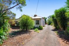  100 Woodward Street COOLGARDIE WA 6429 Currently rented until 25/01/26 for $420.00 per week. • 3 bedrooms • Indoor and outdoor bathroom • Study/craft nook • Separate lounge • Functional kitchen with entertainers oven • Air-conditioned • Kitchen/Dining area • Outdoor entertaining area with potbelly stove • Block approx: 1012m2 • Rates approx: $2,000 • Water approx: $290.00 