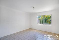 4 / 90 Farley Street Casino NSW 2470 Offering a comfortable, low-maintenance place to live, or an attractive investment property, this low-set brick unit is situated in a small complex. The tidy interior features an air-conditioned living/dining area with adjoining kitchen, and two bedrooms with ceiling fans. The bathroom has an open-style shower, for easy accessibility, and the unit also benefits from internal laundry. Outside you've got a covered carport, covered entry patio, and a small fenced yard. With similar properties renting for around $320-350 per week, this unit is ideal as an investment or perfect for the downsizer. 