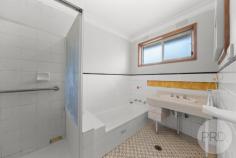  6 Willow Street Kooringal NSW 2650 $525,000 Located in the heart of Kooringal, this three-bedroom, one-bathroom home offers comfort, convenience, and great potential. It's an ideal choice for first-home buyers, investors, or renovators. The home features a light-filled living area, a functional kitchen, and generous bedrooms, ready to move in or update to suit your style. As a one owner home all its life, its been incredibly well cared for and loved. Solar panels providing 3.3kw on 6 panels. A single carport provides ample parking, with the added bonus of a huge shed located off the back of the carport-perfect for storage or a workshop space. Set on a 752 square metre block and conveniently positioned close to schools, shopping, parks, and transport, this is a fantastic opportunity to secure a solid home in a highly sought-after area. 