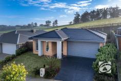 67 Willandra Cct Warragul VIC 3820 $600,000 - $660,000 ELEVATED & CONTEMPORARY Elevated in the prestigious Waterford Rise Estate, this contemporary family home delivers a perfect blend of style, space, and functionality. Offering four generously sized bedrooms, the home includes a master suite featuring a walk-in robe and private ensuite, while the remaining bedrooms are fitted with double built-in robes and serviced by a central family bathroom. Designed with both comfort and practicality in mind, the sunlit open-plan living and dining area flows effortlessly to a modern, well-appointed kitchen. A separate front lounge adds flexibility—ideal as a formal living space, home theatre, or children's retreat. Outdoors, enjoy year-round entertaining under the private, covered alfresco, overlooking a secure and beautifully landscaped backyard with plenty of space for kids and pets to play. Conveniently located just moments from the town centre and with easy access to the Monash Freeway, this home offers effortless family living in a highly sought-after setting. 