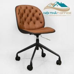  Ghế Phòng Họp Văn Phòng GPH-001 – Tinh tế, bền bỉ, hiện đại  Ghế Phòng Họp Văn Phòng GPH-001 là lựa chọn hoàn hảo cho những không gian làm việc hiện đại, đề cao tính thẩm mỹ và sự tiện nghi. Sản phẩm sở hữu thiết kế tinh tế với phần tựa lưng và mặt ngồi bọc PVC cao cấp, mang lại cảm giác êm ái khi sử dụng. Khung ghế làm từ nhựa PP bền chắc kết hợp với chân hợp kim nhôm sơn tĩnh điện, không chỉ đảm bảo độ vững chãi mà còn tạo vẻ sang trọng, chuyên nghiệp cho phòng họp.Ghế được trang bị cơ chế xoay 360 độ và điều chỉnh chiều cao linh hoạt, giúp người dùng dễ dàng thay đổi tư thế, phù hợp với nhiều nhu cầu khác nhau. Với kích thước tiêu chuẩn, GPH-001 phù hợp cho cả phòng họp, khu vực tiếp khách, quầy lễ tân hoặc không gian làm việc tại nhà.Màu sắc trang nhã như nâu hoặc xám nhạt dễ dàng hòa hợp với nhiều phong cách nội thất. Sản phẩm không chỉ mang lại sự thoải mái mà còn góp phần nâng tầm hình ảnh chuyên nghiệp của doanh nghiệp. GPH-001 chính là sự kết hợp hài hòa giữa công năng, độ bền và tính thẩm mỹ, đáp ứng trọn vẹn nhu cầu sử dụng trong môi trường làm việc hiện đại. Xem thêm: https://noithatoffice.com/san-pham/ghe-phong-hop-van-phong-gph-001/ Thông tin liên hệ: ️Nội Thất Office - Nội Thất Cho Gia Đình Việt Địa chỉ: 55 Đường 4, Khu Đô Thị Vạn Phúc P, Thủ Đức, Thành phố Hồ Chí Minh Hotline: 093.656.5293 - 032.955.2068 Email: noithatofficevn@gmail.com Website: https://noithatoffice.com/ #noithatoffice #ghephonghopvanphonggph-001  