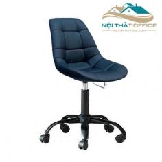  Ghế Xoay Spa Nail Cho Kỹ Thuật Viên GSPA-023 Tiện Dụng Bền Đẹp Ghế xoay spa-nail cho kỹ thuật viên GSPA-023 là lựa chọn tiện dụng và hiện đại, phù hợp cho các spa, tiệm nail, hoặc không gian tư vấn làm đẹp. Sản phẩm có kích thước gọn gàng 47 cm (rộng) × 50 cm (sâu) × 87 cm (cao), giúp tiết kiệm diện tích nhưng vẫn mang lại cảm giác ngồi thoải mái. Chiều cao mặt ngồi có thể điều chỉnh linh hoạt từ 45 cm đến 55 cm, đáp ứng nhiều tư thế làm việc khác nhau và hỗ trợ giảm mỏi lưng, mỏi vai cho kỹ thuật viên trong quá trình thao tác lâu.Ghế được bọc da PU chất lượng cao, chống bám bẩn, dễ vệ sinh, và có hai màu lựa chọn là đen hoặc nâu, phù hợp với nhiều phong cách nội thất. Chân ghế có hai tùy chọn: mạ chrome sáng bóng hoặc sơn tĩnh điện đen, kết hợp với thiết kế xoay 360° và bánh xe di chuyển mượt mà, giúp tăng tính linh hoạt và thuận tiện khi làm việc.Với thiết kế hiện đại, chất liệu bền bỉ và khả năng điều chỉnh linh hoạt, GSPA-023 không chỉ nâng cao trải nghiệm làm việc của kỹ thuật viên mà còn góp phần tạo hình ảnh chuyên nghiệp, sang trọng cho không gian dịch vụ làm đẹp. Đây là giải pháp tối ưu cho các cơ sở muốn nâng cao hiệu quả và tính thẩm mỹ. Xem thêm: https://noithatoffice.com/san-pham/ghe-spa-cho-ky-thuat-vien-gspa-021/ Thông tin liên hệ: ️Nội Thất Office - Nội Thất Cho Gia Đình Việt Địa chỉ: 55 Đường 4, Khu Đô Thị Vạn Phúc P, Thủ Đức, Thành phố Hồ Chí Minh Hotline: 093.656.5293 - 032.955.2068 Email: noithatofficevn@gmail.com Website: https://noithatoffice.com/ #noithatoffice #ghespachokythuatviengspa-021  