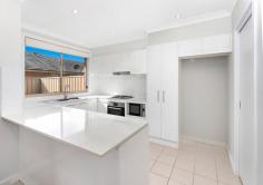  28 / 10 Derwent Avenue Avondale NSW 2530 $760,000 - $790,000 A move in ready Villa with a functional floorplan presents here at 28/10 Derwent Place, Avondale. With a large open plan design that suits multiple demographics, this spacious 3 bedroom Villa is the perfect place for downsizers, investors and first home buyers to secure a quality home in a desirable complex. Located just minutes to schools, shops, public transport and freeway access, this is the perfect opportunity to move straight in and enjoy or add your touch and make it your own. Featuring • Well appointed kitchen • Open plan design • 3 Bedrooms • Master with Ensuite • Large family bathroom • Double garage with internal access • Low maintenance court yard 